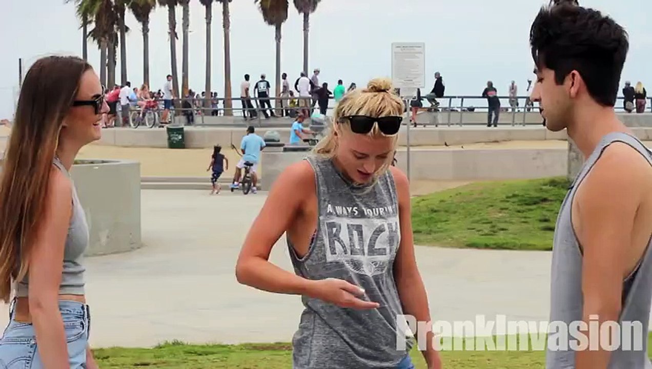 Kissing Prank - OMG