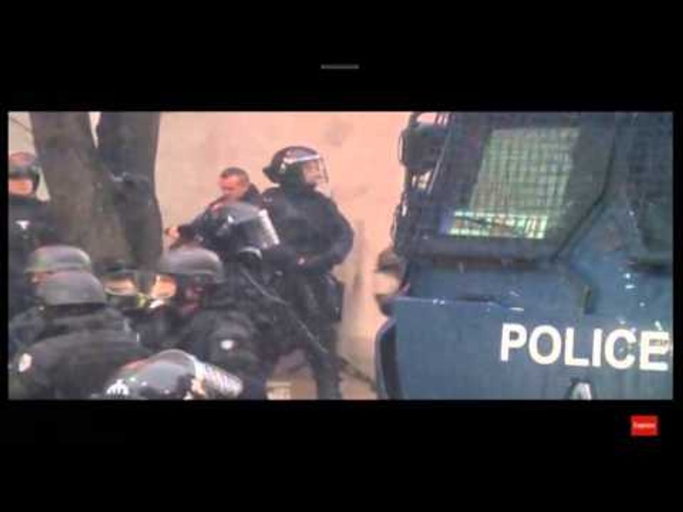 Arrestohet Albin Kurti. Kurti u prangos në selinë e Vetëvendosjes- Ora News- Lajmi i fundit-