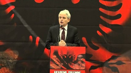 Shqiptarët sot festojnë 28 Nëntorin