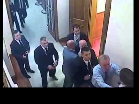 GJYQI NDAJ DEPUTETEVE NDOKA DHE NDREU, VIDEOJA E GODITJES DO TE PERDORET SI PROVE LAJM