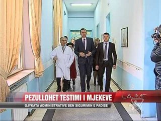 Pezullohet testimi i mjekëve - News, Lajme - Vizion Plus