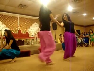 Indian Superb Mehndi Dance On ( Marjani Marjani )