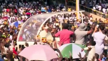 Le pape François est arrivé en Ouganda