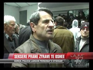 Kaos në zyrat e OSHEE në qytetin e Korçës - News, Lajme - Vizion Plus