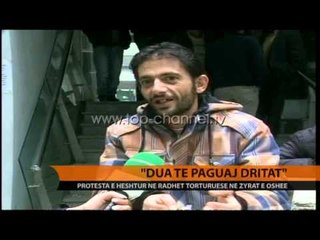 “Dua të paguaj dritat”; protestë e heshtur në zyrat e OSHEE - Top Channel Albania - News - Lajme