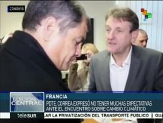 Correa realiza gira por universidad de Francia antes de llegar a COP21