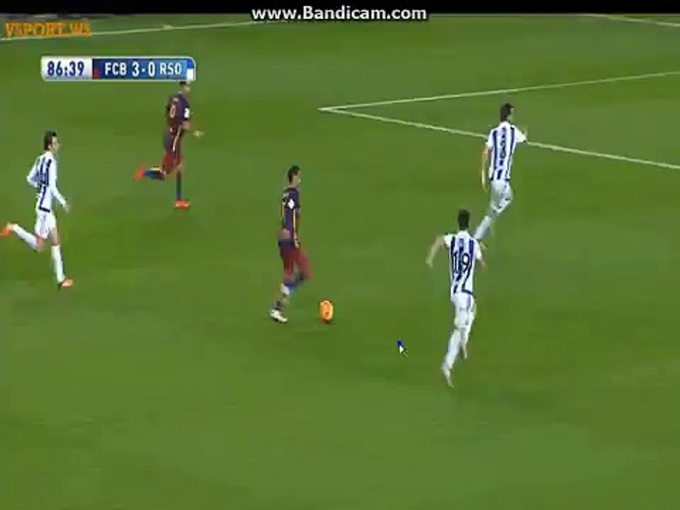 Lionel Messi Nice Shot !!! 28/11/2015