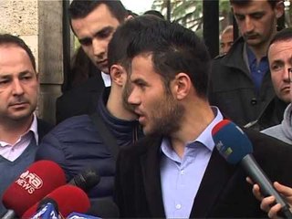 STUDENTET GREVISTE MBERRIJNE TE PRESIDENTI,REKTORATI THOTE SE ISHIN NE DIJENI PER TARIFAT LAJM