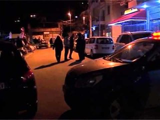 RREZOHET ALIBIA E ARBEN FRROKUT,GJYKATA PRANON SI PROVE EKSPERIMENTIN ME MAKINE LAJM