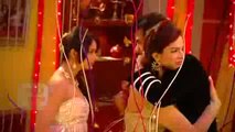 Abhi Ko Phasaya Tanu Aur Aaliya Ne Apni Jaal Mein 29th November 2015 Kumkum Bhagya