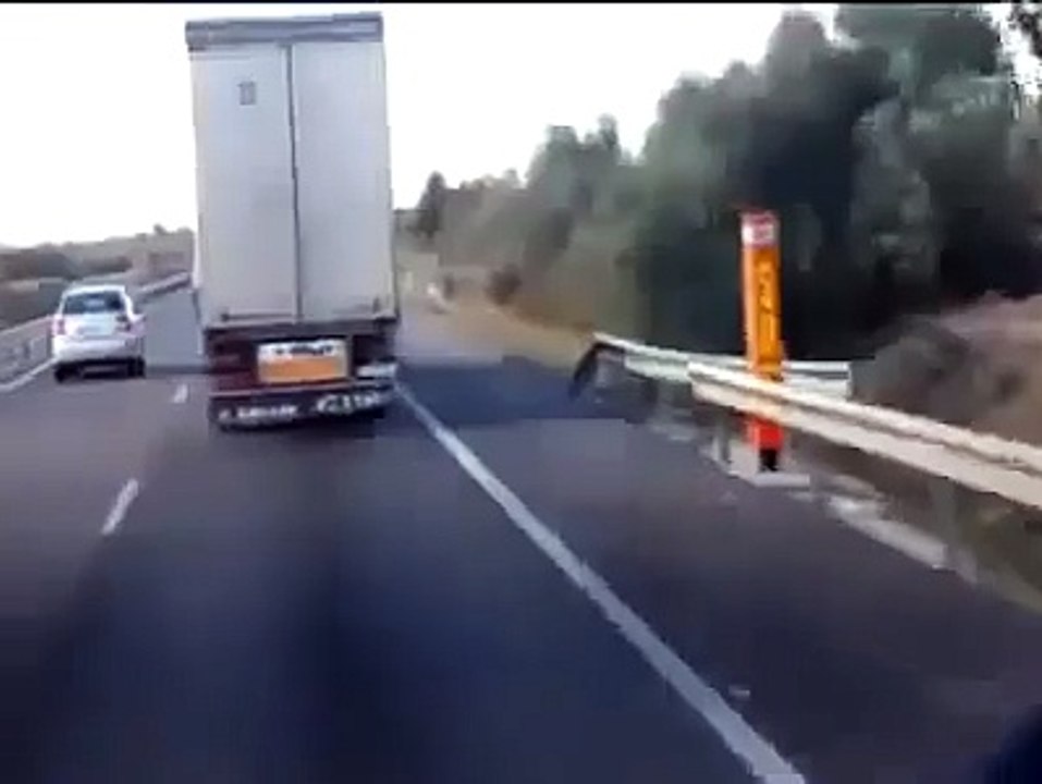 Kamion na autoputu