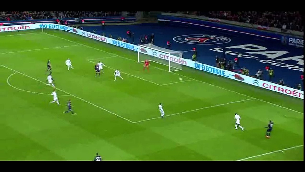 Layvin Kurzawa Goal - PSG 3-0 Troyes - 28-11-2015