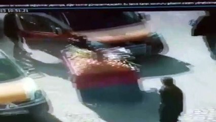 Diyarbakır'daki kanlı saldırı anı kamerada