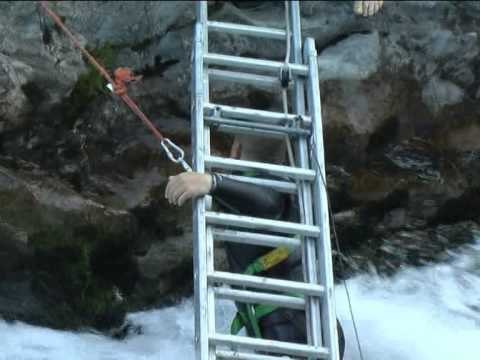 GJENDET TRUPI I PAJETE I TURISTIT ÇEK I MBYTUR TE PREMTEN NE UJERAT E LUMIT KIR LAJM