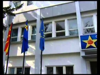 BRUKSELI BEN SERISH APEL PER TEJKALIMIN E KRIZES SE PERGJIMEVE NE MAQEDONI LAJM