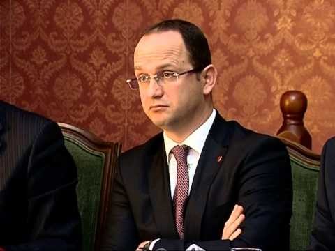 DADE KUNDER RAMES PER LIGJIN PER DIPLOMATET, “KRYEMINISTRI REFUZOI PROPOZIMET TONA” LAJM