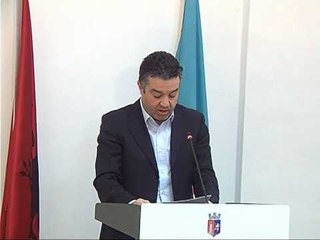 REAGON BASHKIA,ENO BOZDO AKUZON EDI RAMEN PER MOSMBAJTJEN E PREMTIMEVE LAJM