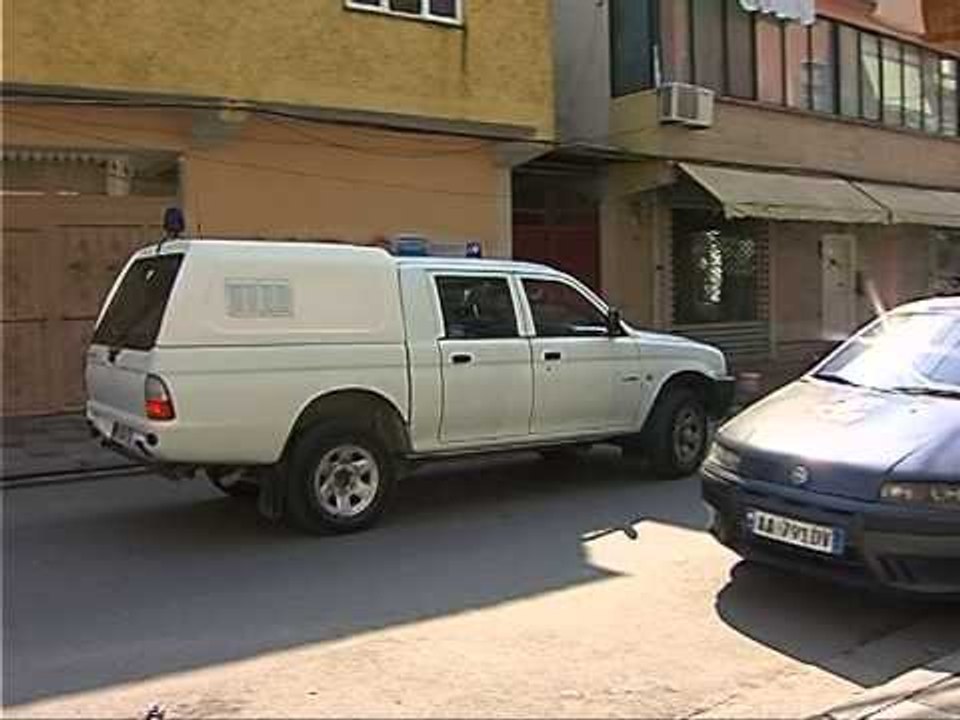 ALARMI FALS PER BOMBE PRANE PROKURORISE SE TIRANES SHKAKTON PANIK TE QYTETARET LAJM