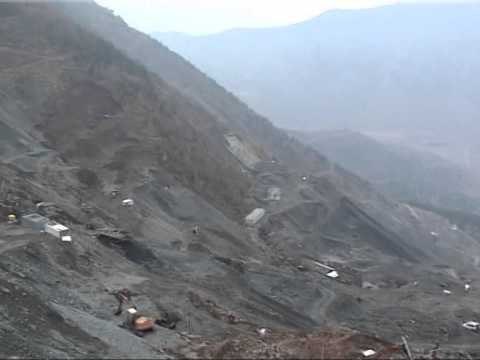 HUMB JETEN MINATORI 53 VJECAR SKENDER TAFA NE NJE MINIERE NE CERRUJE TE BURRELIT LAJM