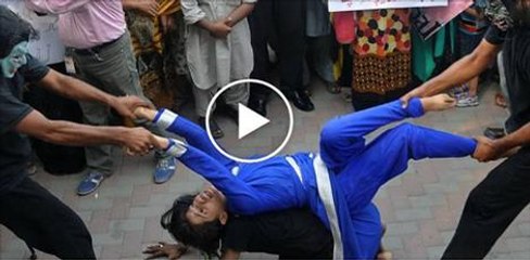 SAGE BAAP NE APNI BETI SE ZINA KIYA ( Zaroor Dekhiye )