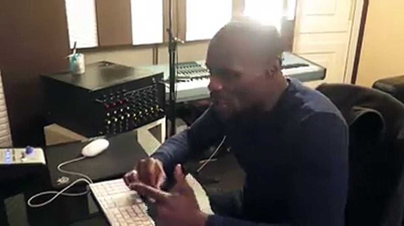 KERY JAMES " SAVOIR ET VIVRE ENSEMBLE "