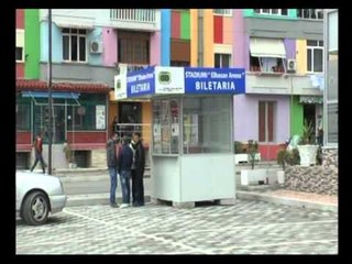 ZHDUKEN BILETAT PER SFIDEN ME ARMENINE ANKOHEN TIFOZET NE QYTETIN E ELBASANIT LAJM