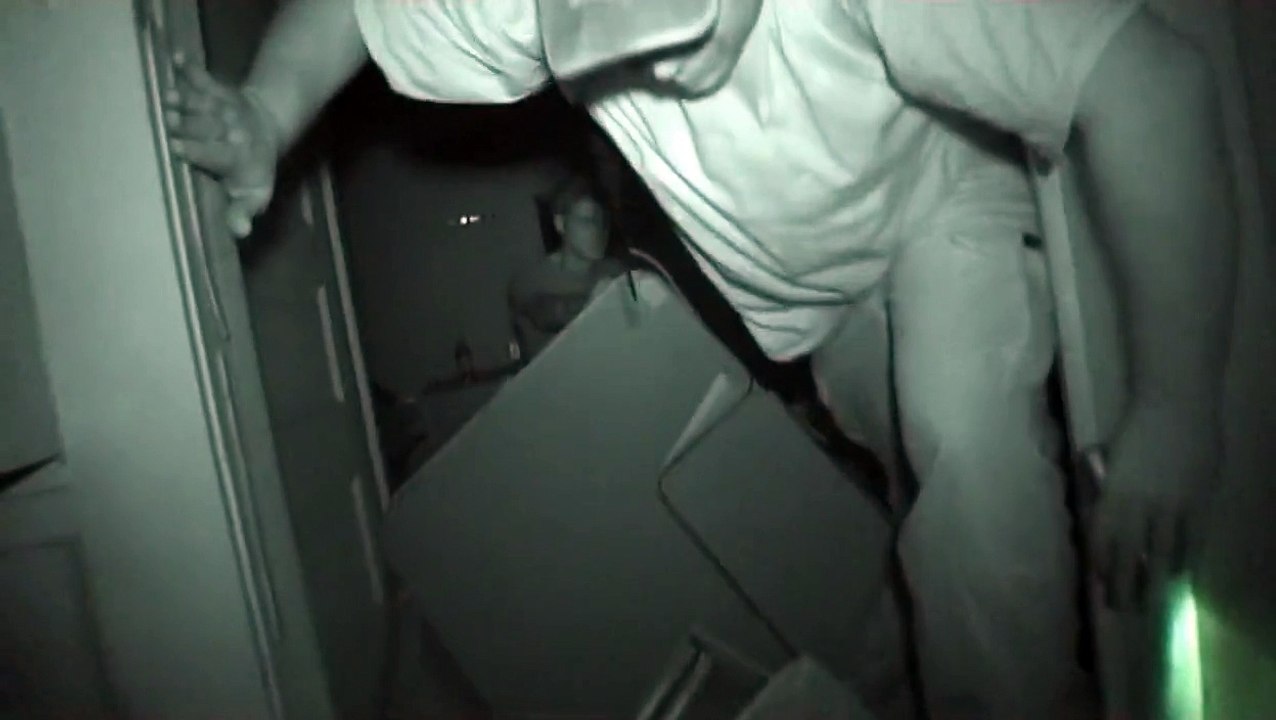 Extra footage throwback! Dont be afraid of the dark! Best Horror Video