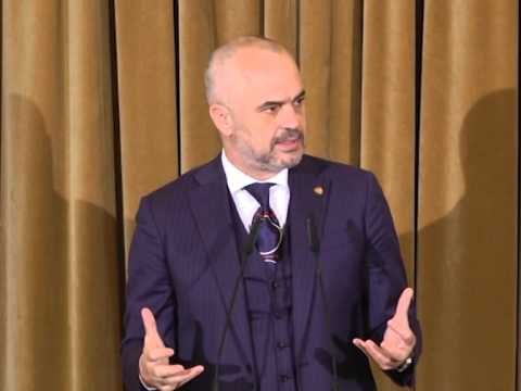 KRYEMINISTRI EDI RAMA TAKIM ME FERMERET PERFITUES NGA SKEMAT MBESHTETESE LAJM