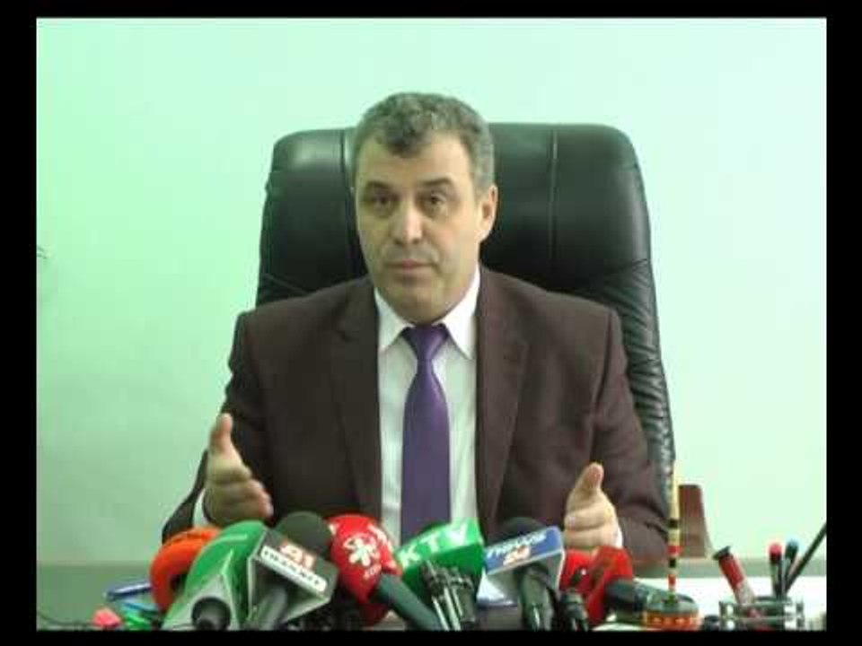 KREU I BASHKISE HALILI REAGON PER AKUZAT E BASHES,“ESHTE NEN PRESION PER ZGJEDHJET” LAJM