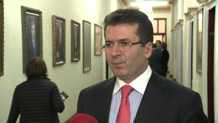 MEDIU KUNDER BASHES: PO BEN PAZARE ME PS PER DURRESIN