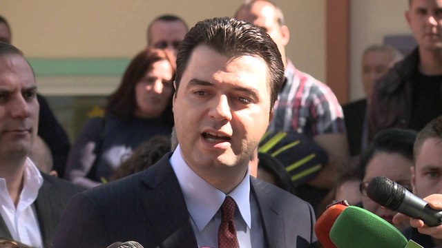 LULZIM BASHA TERHIQET NGA GARA PER TIRANEN