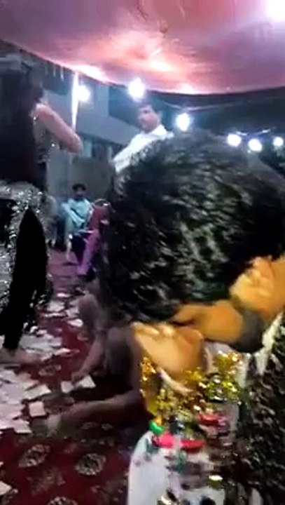 Nude mujra