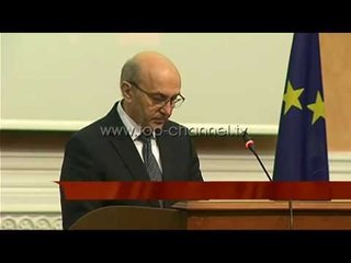 Kosovë, 7 vjet nga hartimi i Kushtetutës - Top Channel Albania - News - Lajme