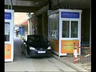 KONSULLATAT SHQIPTARE DHE GREKE TAKIM NE KAPSHTICE PER RADHET NE KUFI PER PASHKE LAJM