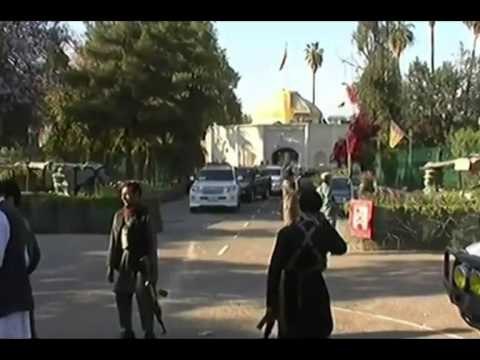 NJE AFGAN IVESHUR ME UNIFORME USHTARAKE VRET MARINSIN AMERIKAN DHE PLAGOS 6 TE TJERE LAJM