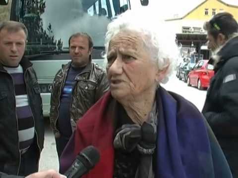 KTHEHEN RADHET NE KAPSHTICE,EMIGRANTET KTHEHEN NE ATDHE PER PASHKET ORTODOKSE LAJM