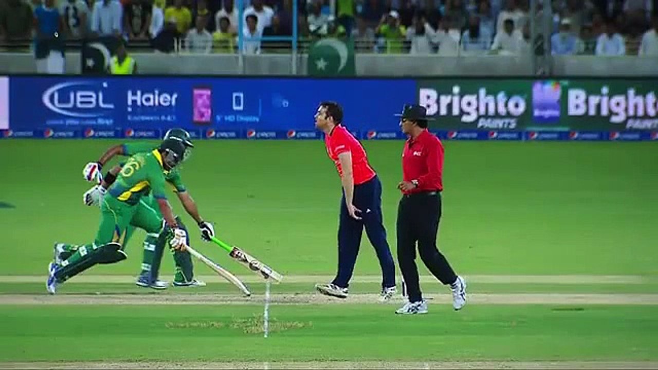Funny  RUN OUT From Pakistani Players Shocks You...