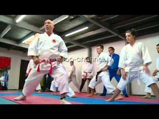 Prapaskenat e “Arturo Ui” - Top Channel Albania - News - Lajme