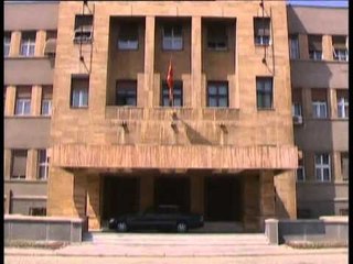 TRE EURODEPUTETE NEGOCIOJNE PER BISEDIME MES GRUEVSKIT DHE ZORAN ZAEVIT LAJM