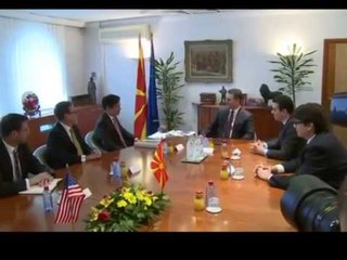 NDIHMESSEKRETARI AMERIKAN I SHTETIT HOYT YEE VIJON TAKIMET NE MAQEDONI LAJM