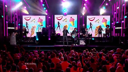 Duran Duran Performs Pressure Off