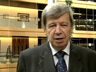 KRIZA NE SHQIPERI EDUARD KUKAN BEN THIRRJE PER ZGJIDHJET TE KRIZES LAJM