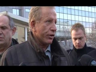 PERGATITI FANTV KOSOVE PACOLLI DYSHON TEK DEPUTETET E PDK LAJM