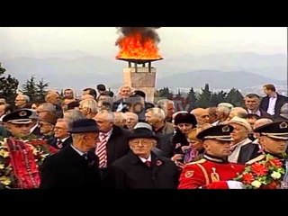 Report TV - 71-vjetori i çlirimit, homazhe tek "Varrezat e Dëshmorëve"