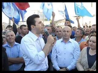 BASHA PREMTON RRITJEN E PAGAVE DHE PENSIONEVE DHE ULJEN E CMIMIT TE ENERGJISE LAJM