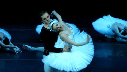 Swan Lake - Erika Mikirticheva, Sergei Polunin - 27.11.2015 - I