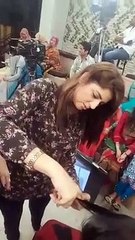 What Happening Behind Camera During Break In Sanam Baloch Morning Show