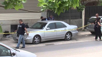 KERCENIM ME GRANATE POSHTE MAKINES