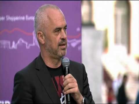 EDI RAMA DHE ILIR META PREZANTOJNE NE KORÇE KANDIDATIN PER BASHKINE SOTIRAQ FILO LAJM
