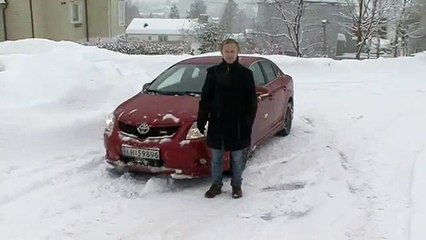 Gi gass! Slik kommer du opp bakken Bil